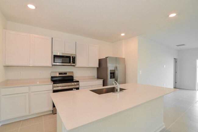 Foto del edificio - 1558 Jessica Blvd