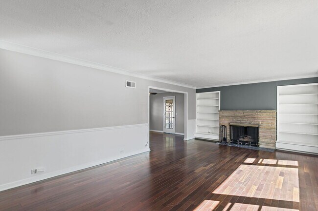 Foto del edificio - 836 W Everett Rd