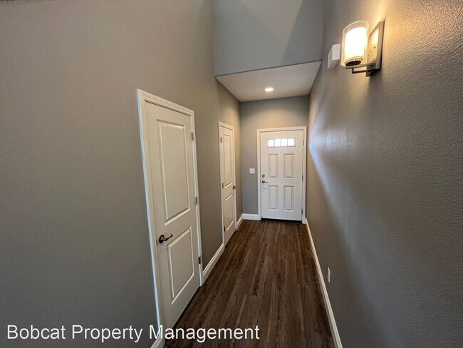 Foto del edificio - 3 br, 2.5 bath House - 1282 Handelin Rd