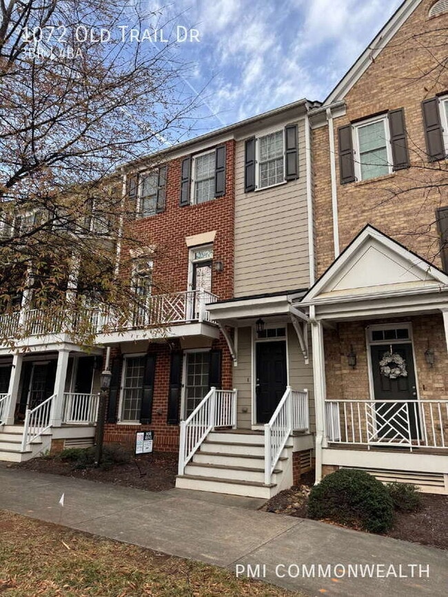 Foto del edificio - 1072 Old Trail Dr