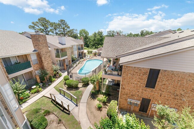 Foto del edificio - 3770 Lovers Wood Ln