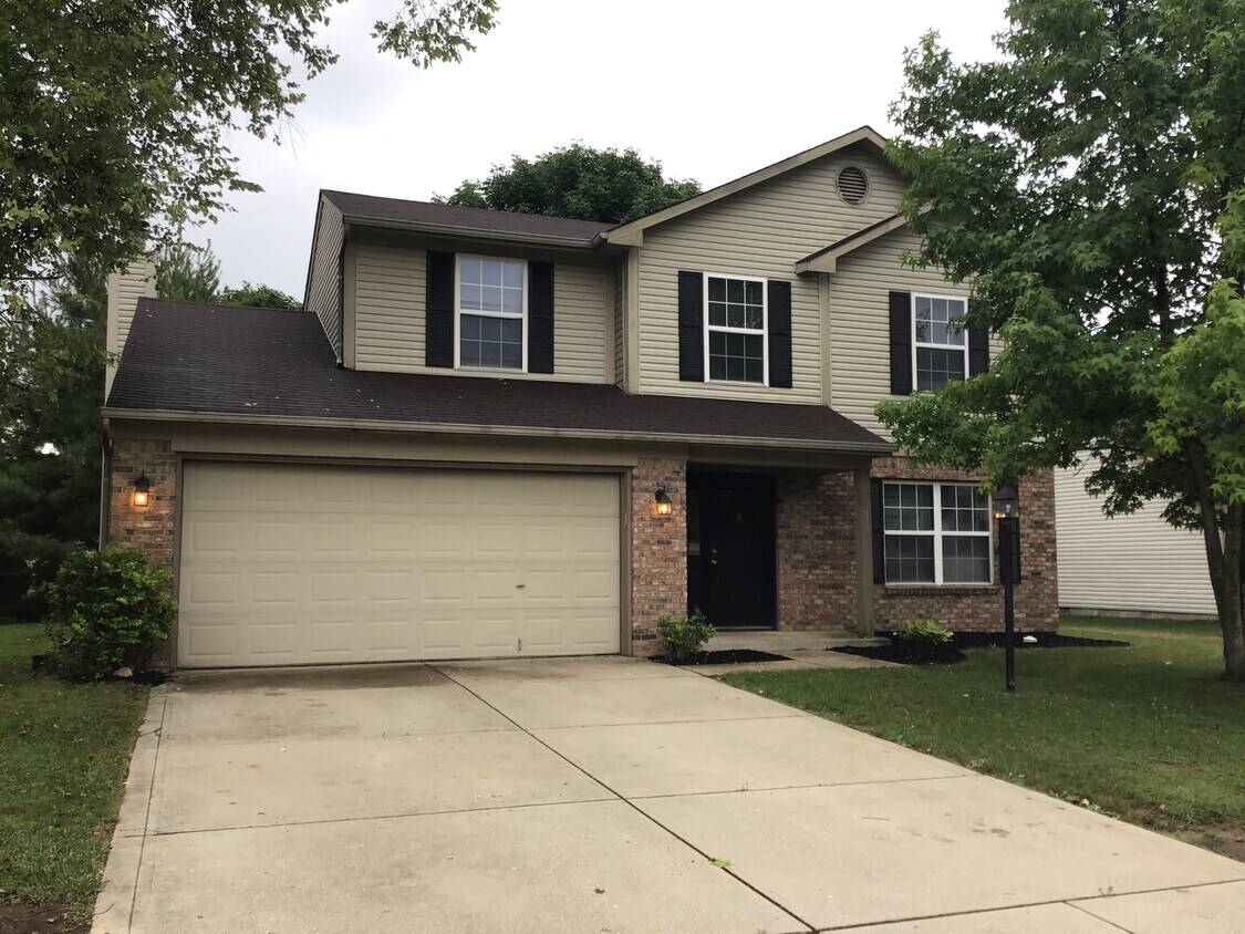 127 Trails End House Rental in Brownsburg, IN