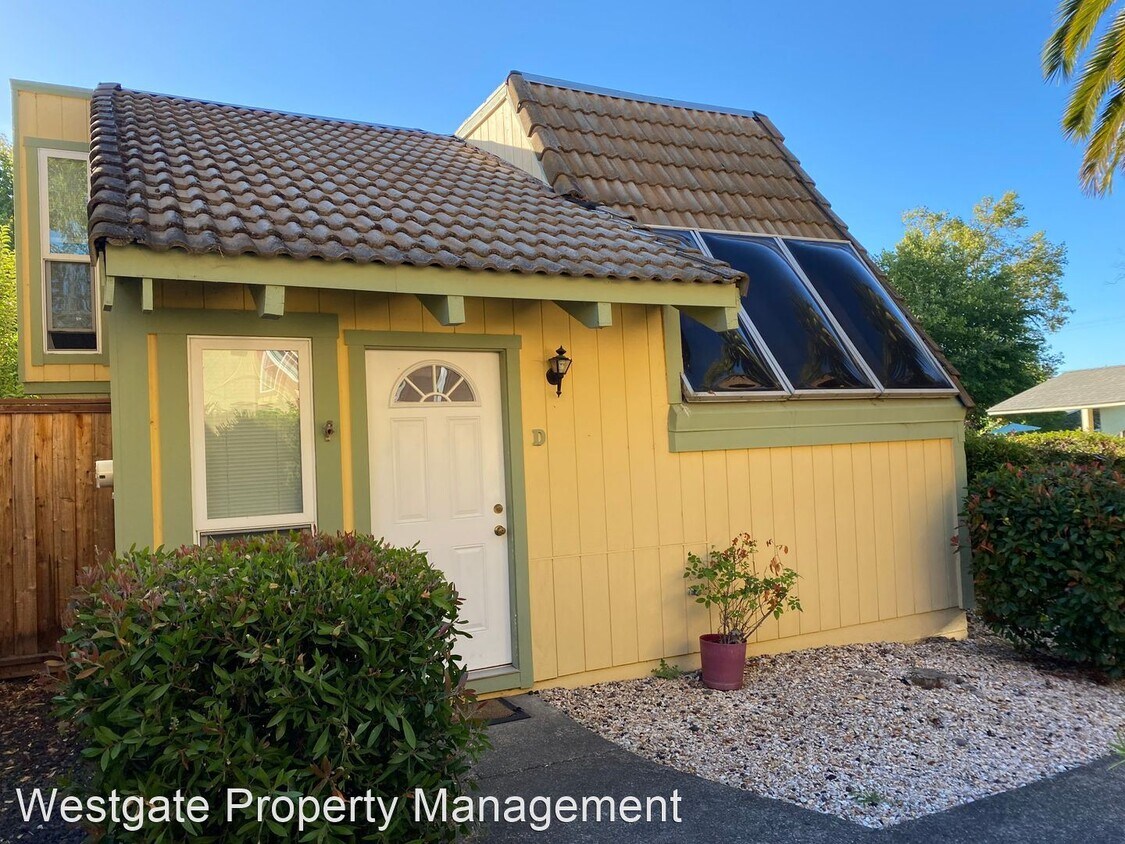 Primary Photo - 2 br, 1 bath House - 475 E Cotati Avenue, ...
