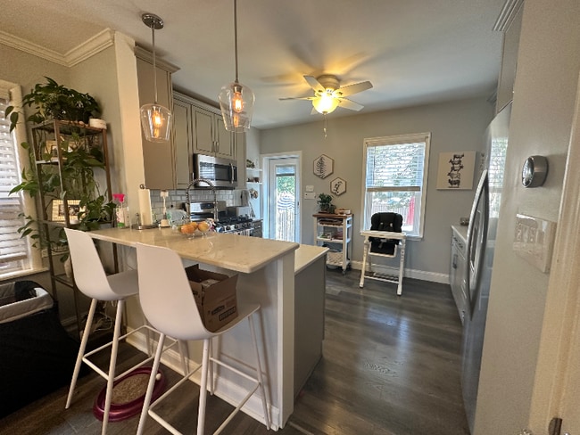 Foto del edificio - 10 W Knight Ave