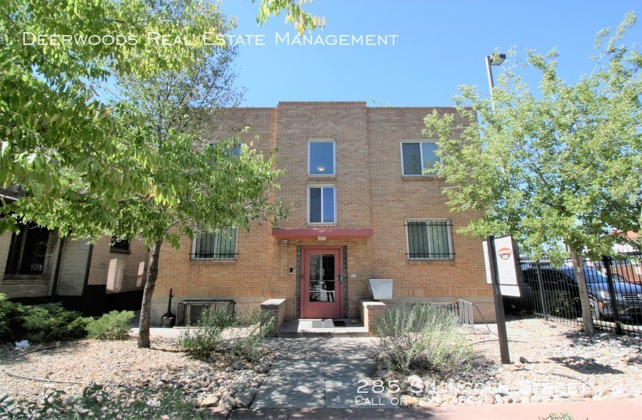 Primary Photo - 285 S Lincoln St