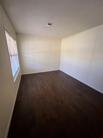 Building Photo - 2935 40th St SE