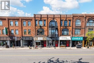 Building Photo - 3040 Dundas St W