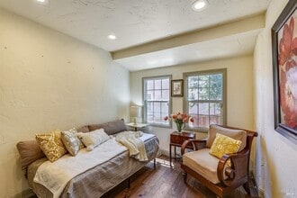 Building Photo - 9 El Camino Real