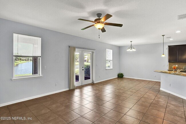 Foto del edificio - 157 Heron Landing Rd