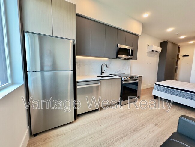 Building Photo - 720-720 K. L. O. Rd