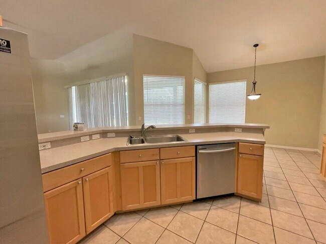 Foto del edificio - 1441 Wyndham Lakes Dr