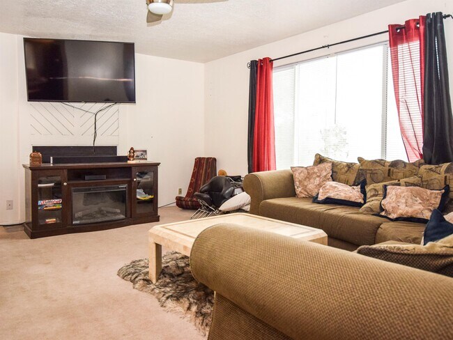 Foto del edificio - 905 W 370 S