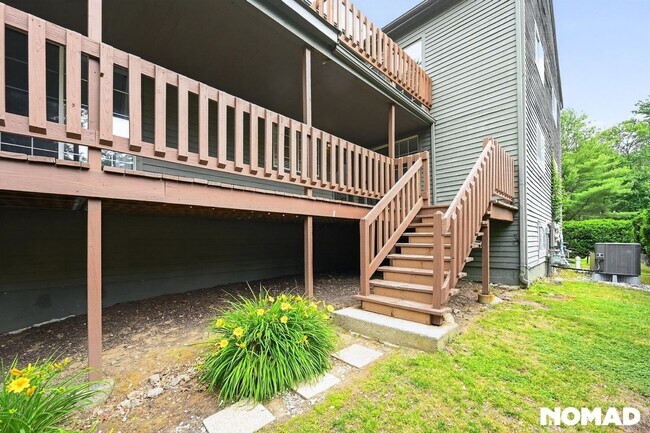 Foto del edificio - Spacious 3BR Condo in Ashland