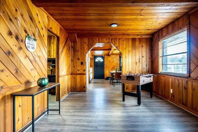 Foto del edificio - 9096 Dubois Blvd