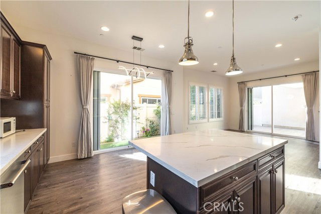 Building Photo - 4 Lavanda St