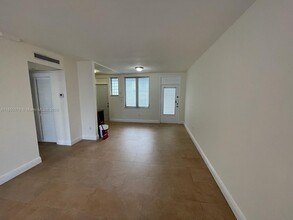 Building Photo - 1150 Euclid Ave