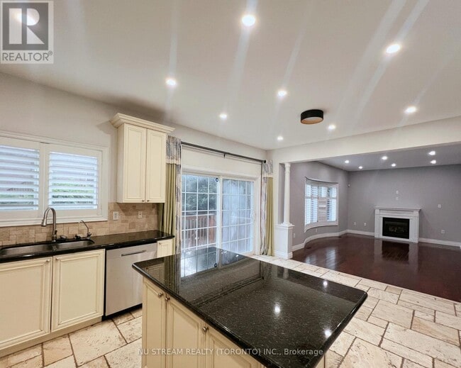 Building Photo - 49 Portelli Crescent