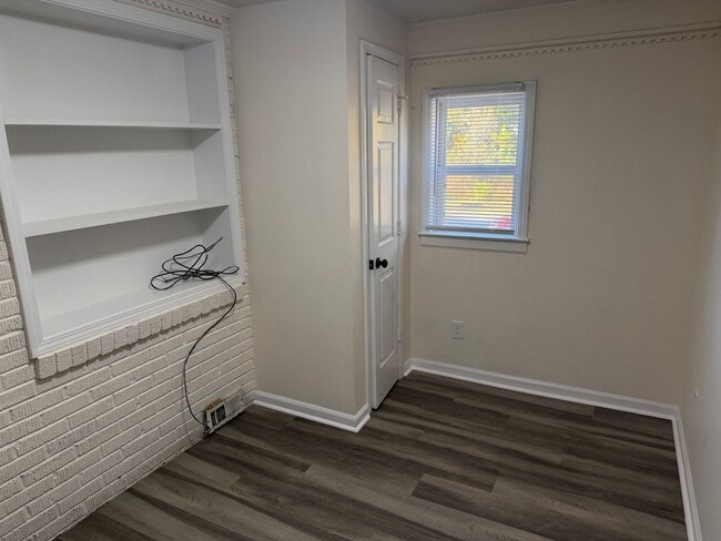 Foto del edificio - Adorable 2 Bedroom Home with Bonus Room!