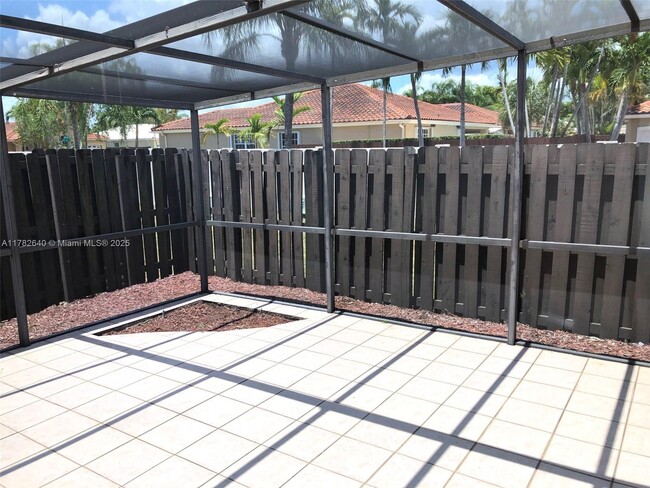 Foto del edificio - 9082 SW 112th Pl