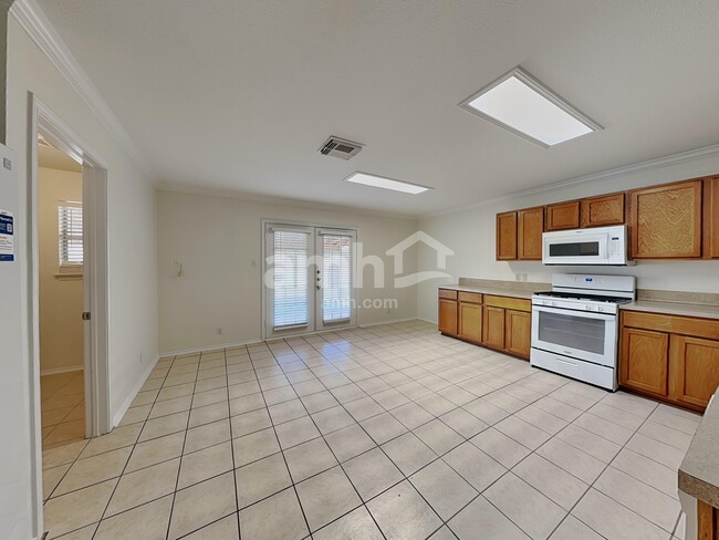 Building Photo - 602 Jessica Pl