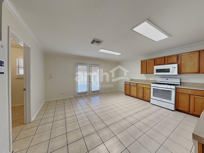 Foto del edificio - 602 Jessica Pl