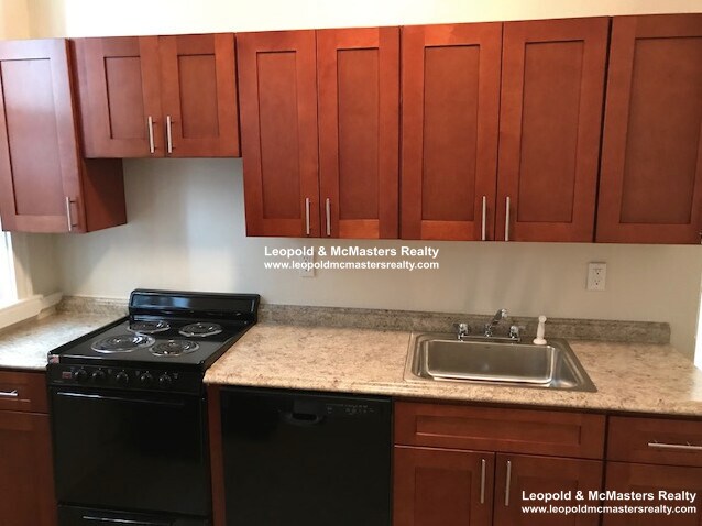 Foto del edificio - 1589 Beacon St