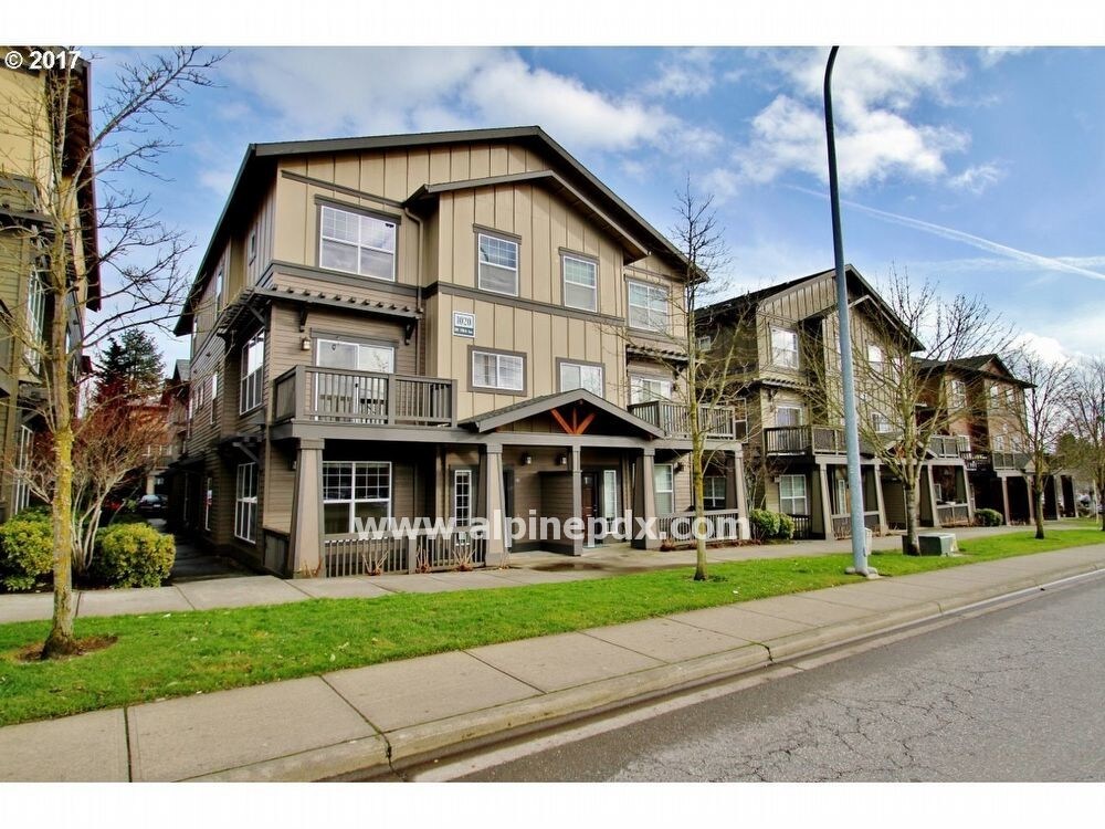Primary Photo - 1010 SW 170th Ave
