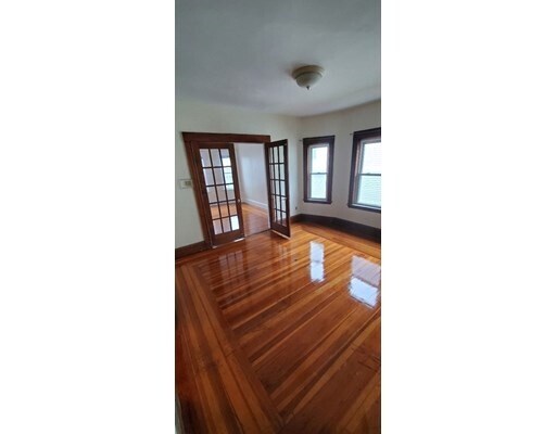 Primary Photo - 124 Hillside Rd