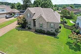 Building Photo - 9351 Lake Bridge Dr