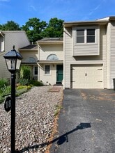 Building Photo - 18 Wilan Ln