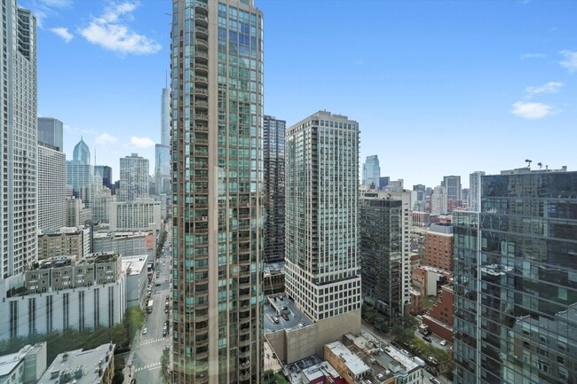 Building Photo - 25 E Superior St
