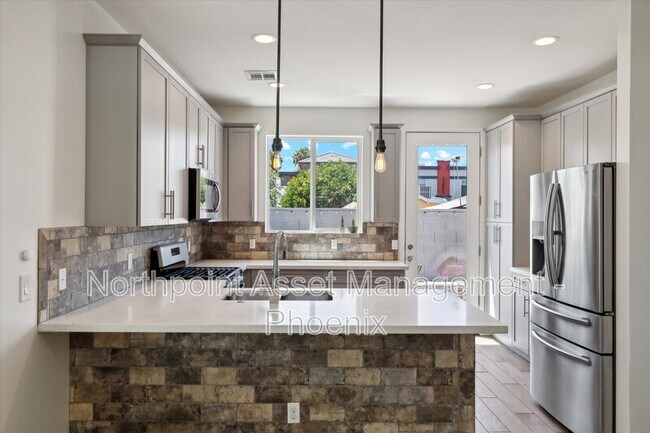 Foto del edificio - 3030 N 38th St