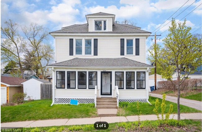 Building Photo - 1113 26th Ave NE