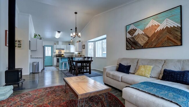 Building Photo - 4802 N Flintstone Cir