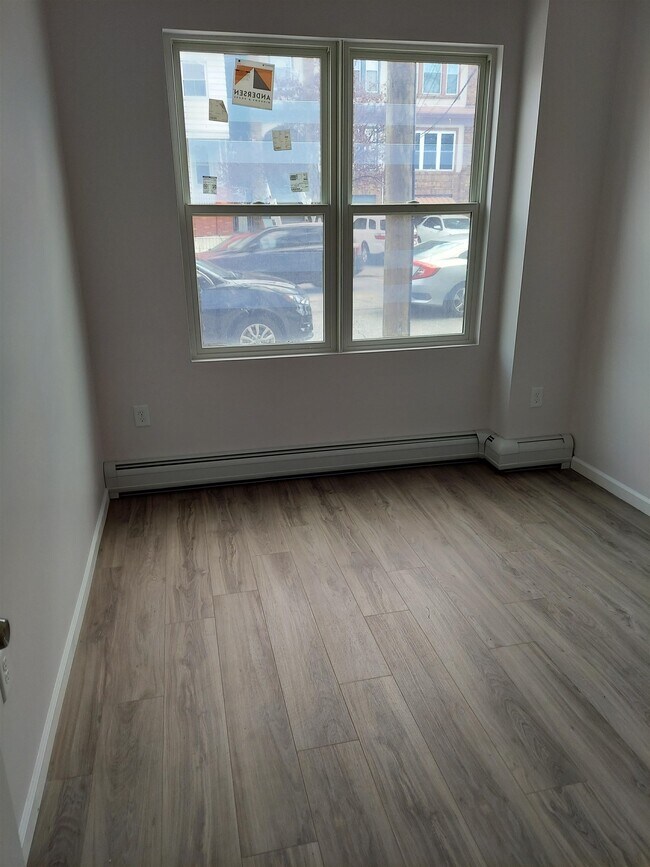 Building Photo - 295 Avenue B