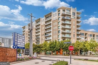 Building Photo - 1100 Howell Mill Rd NW