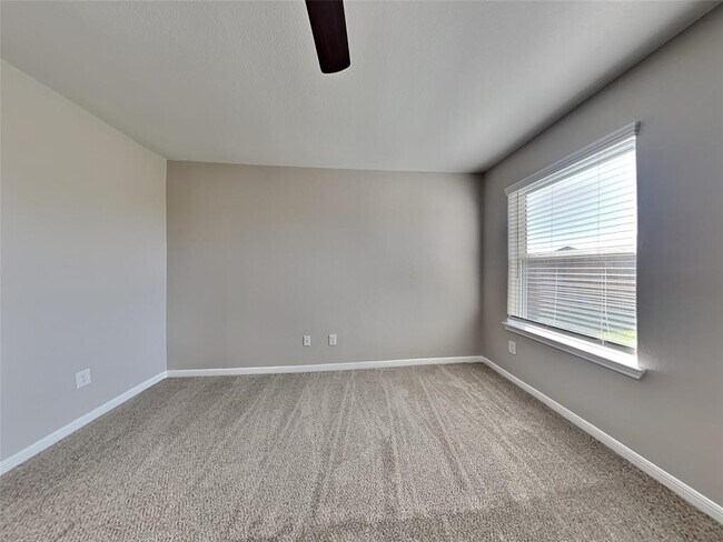 Building Photo - 904 American Monarch Dr