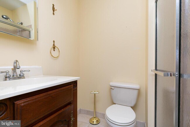 Building Photo - 404B Mulberry Cove