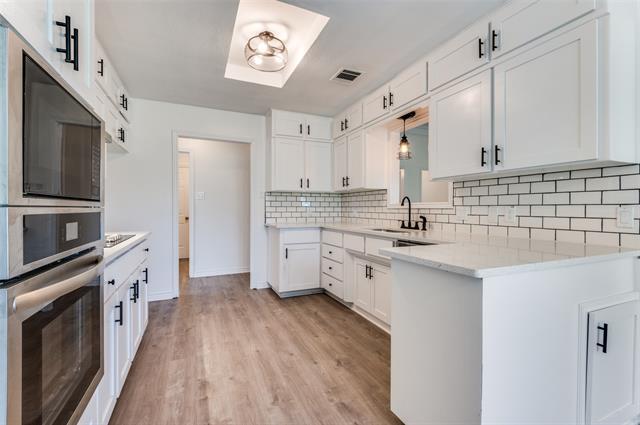 Foto del edificio - 2304 Oak Knoll Ct