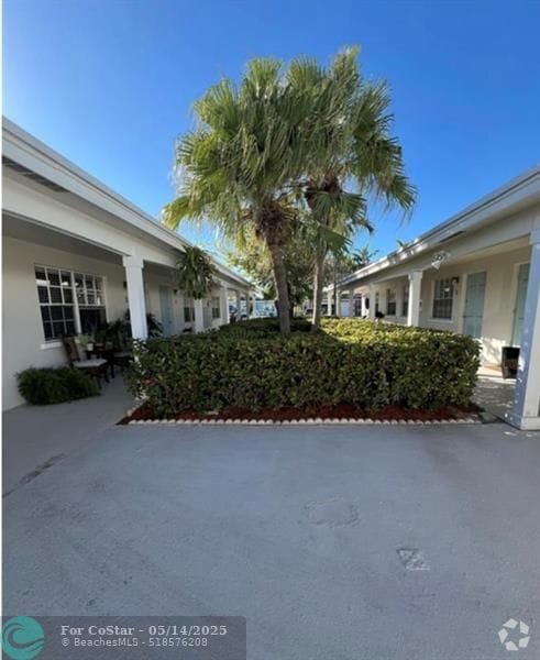 Building Photo - 4540 Bougainvilla Dr