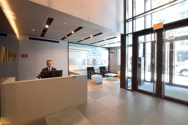 Foto del edificio - 1 br, 1 bath Apartment - 581 4th Ave 608