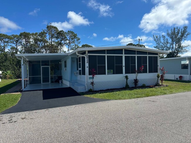 Building Photo - 1212 Orchid Ct