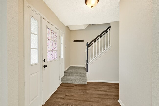 Building Photo - 4010 Spring Garden Dr