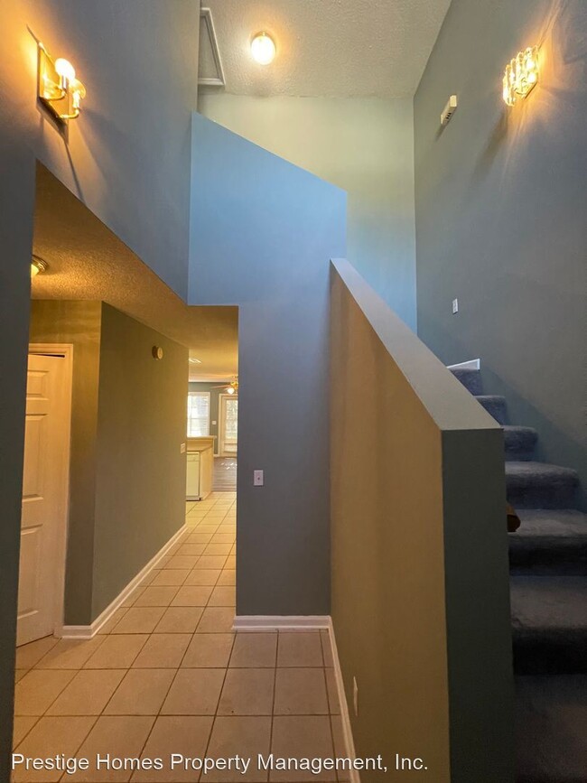 Building Photo - 2 br, 3 bath House - 432 Sandy Oak Drive
