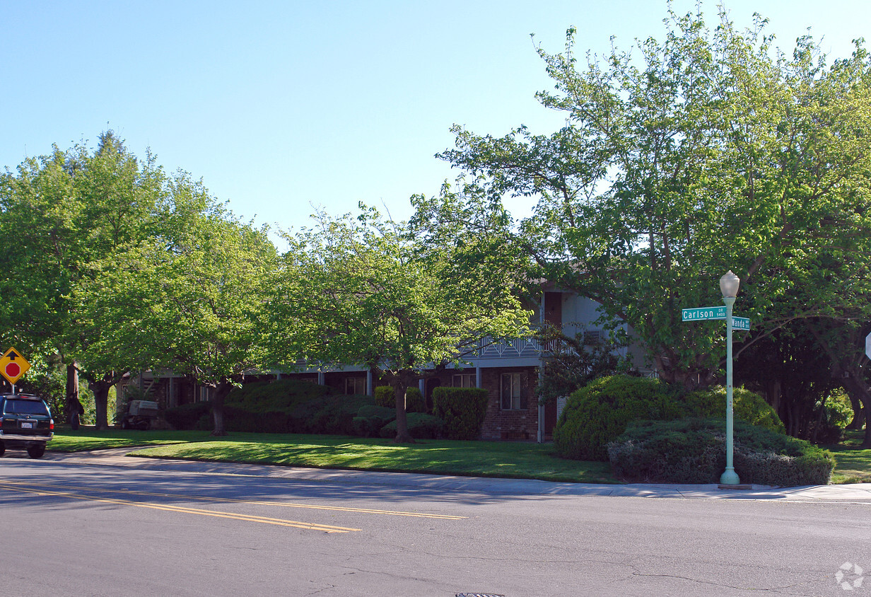 Building Photo - 5484 Carlson Dr