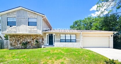 Building Photo - 18428 Sterling Silver Cir
