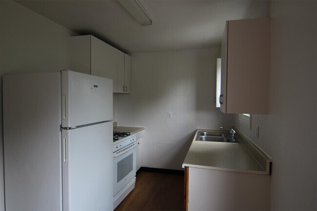 Foto del edificio - 78 Dunbar Ave