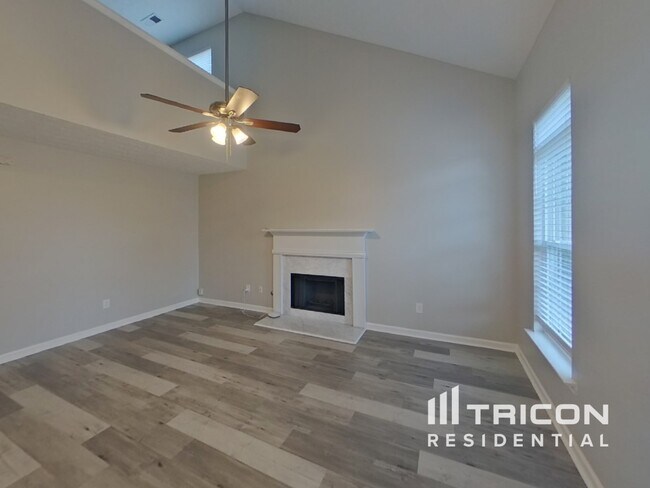 Foto del edificio - 9543 Lakeview Rd