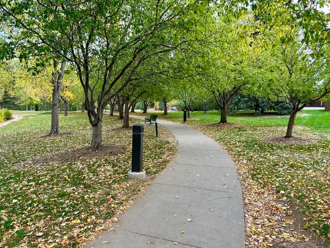 Building Photo - 2126 19th Ave