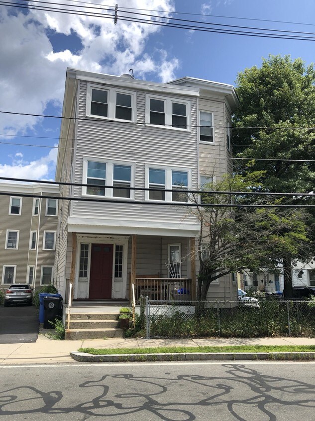 44 Maple St, Belmont, MA 02478 Apartments in Belmont, MA